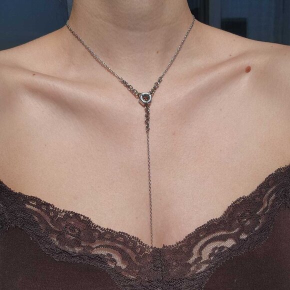 Gothic long silver rosary necklace with a small silver chain - Picture 6 of 6